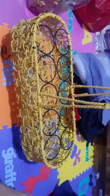 Keranjang Aqua 10 Cup Model Oval Bertangkai - Keranjang Aqua Rotan Sintetis 10 Skat Pake Jinjingan