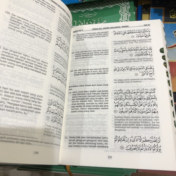Al Quran transliterasi latin terjemah indonesia