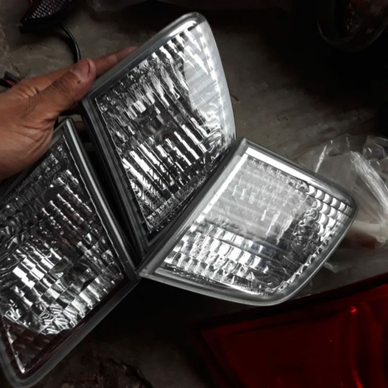 lampu bagasi lampu mundur suzuki aerio