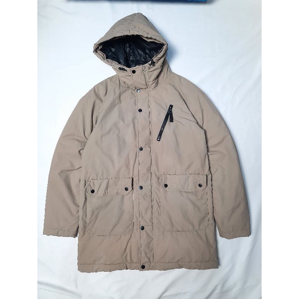 UNIQLO MOUNTAIN PARKA