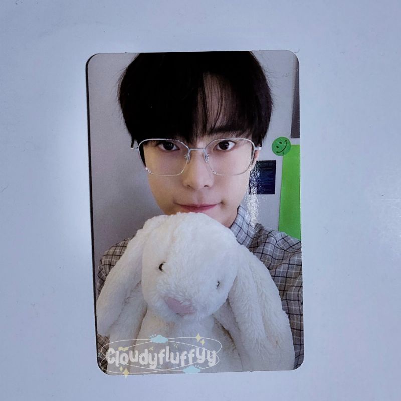 (BOOKED) Pc doyoung boneka bunny sticker