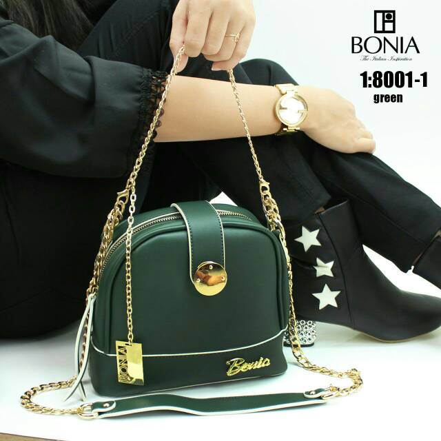 TAS MEREK BONIA

SERI: 8001-1
KUALITAS: SEMPREM
BAHAN: KULIT