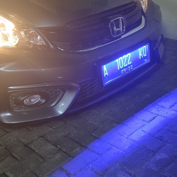 Cover Tempat Dudukan Plat Nomor Mobil Baru Lampu LED Akrilik TERBAGUS