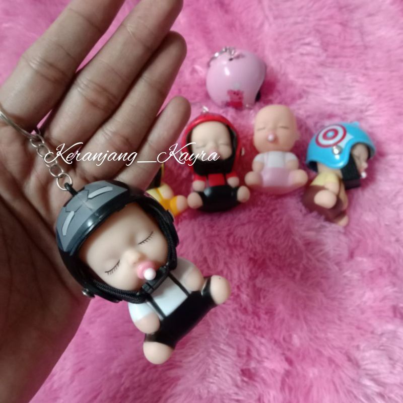 Gantungan kunci unik lucu bayi pakai helm murah COD-bayi + helm
