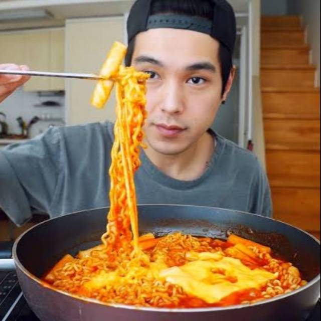 

Toppoki instan siap masak