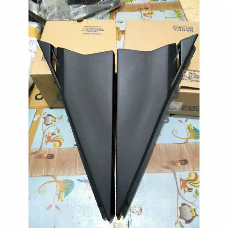 box aki/sambungan body belakang new Vixion lightning 2012-2017