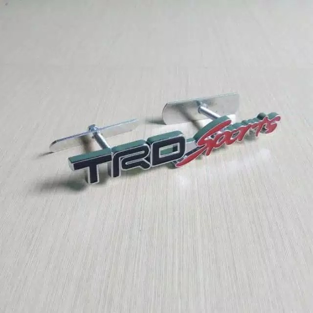 Emblem grill TRD sport