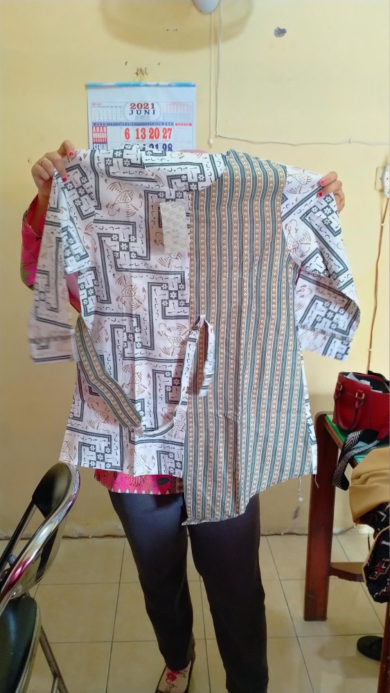 Atasan Batik Wanita Kerja Dolby Dolbi Dobby Doby Modern Dan Terbaru 2020