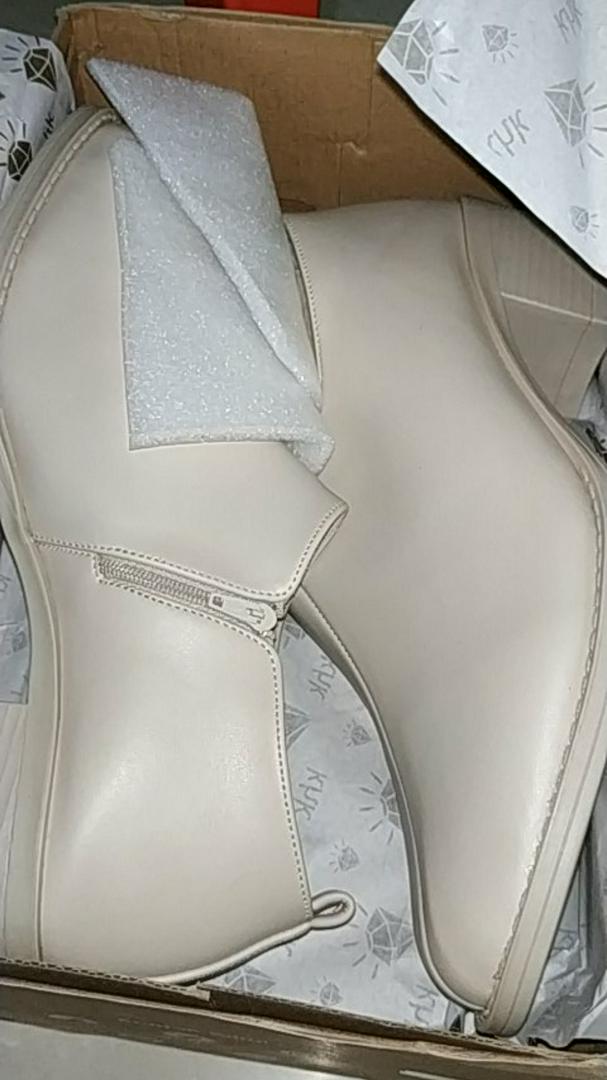 Khakikakiku Jill Oxford Cream