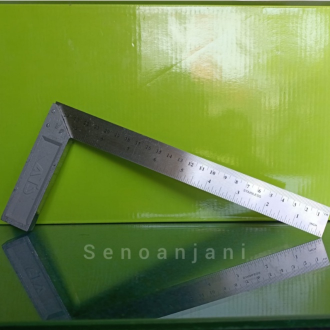

PENGGARIS SIKU/SIKU TUKANG 10"ATS TRY SQUARE