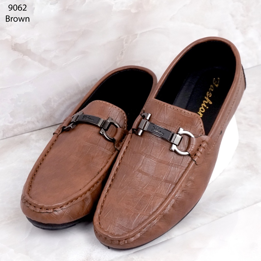 SEPATU FASHION COWOK 9062