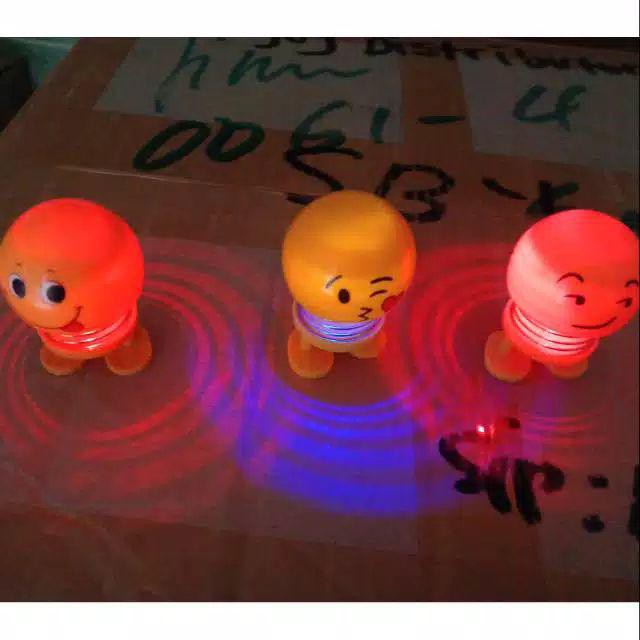 SPRING DOLL LED EMOJI LED EMOTICON LED GANTUNGAN MOTOR SMILE SENYUM BESAR HEAD DOLL KEPALA GOYANG