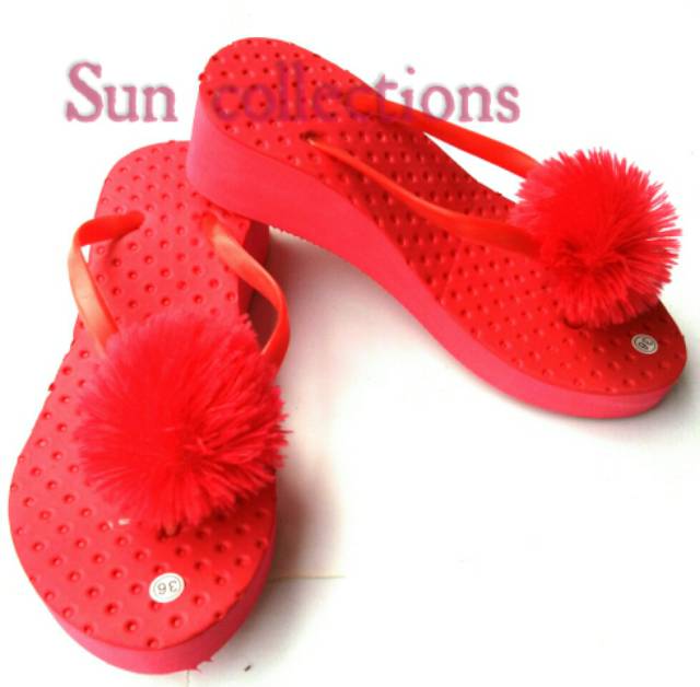 Wedges wanita pompom / Wedges pompom embos