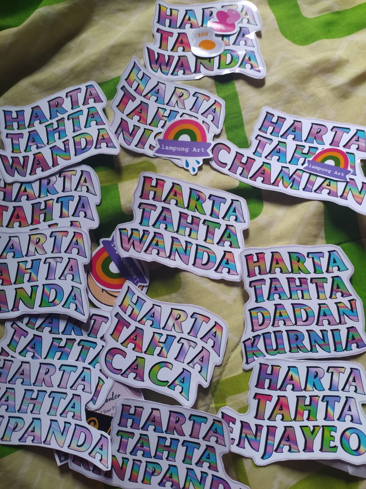 Stiker Harta Tahta Siapa(bisa Custom Bebas Tulisan Apa Saja)