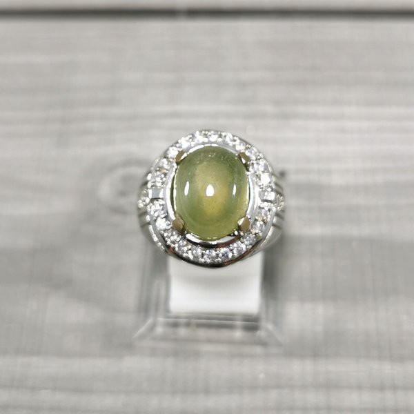 CINCIN BATU PERMATA NATURAL GREEN SPHENE TITANITE