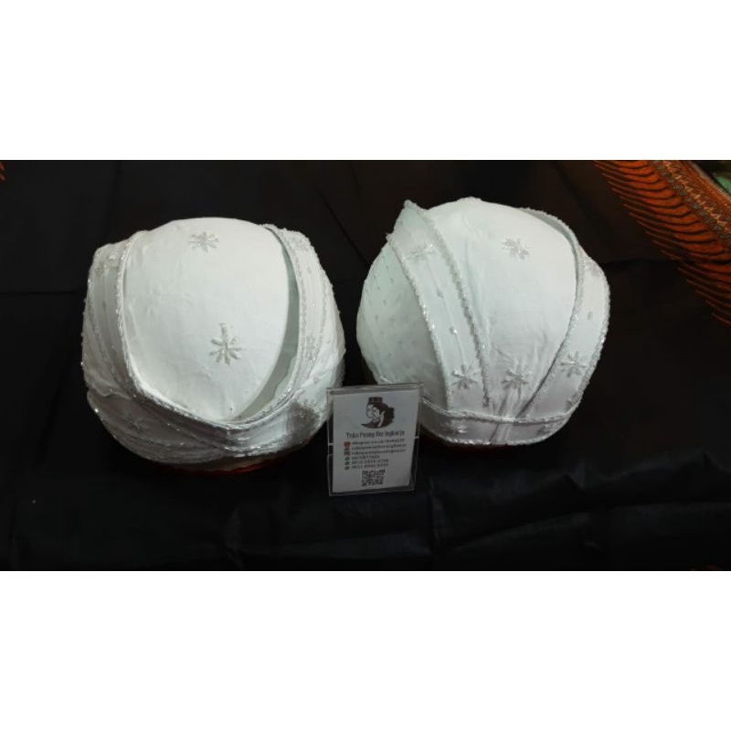 Blangkon Manten Payet Putih dan hitam