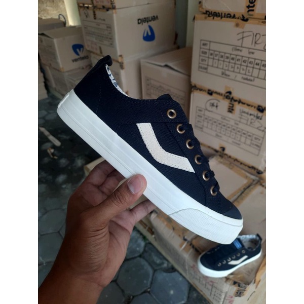 ventela reborn black