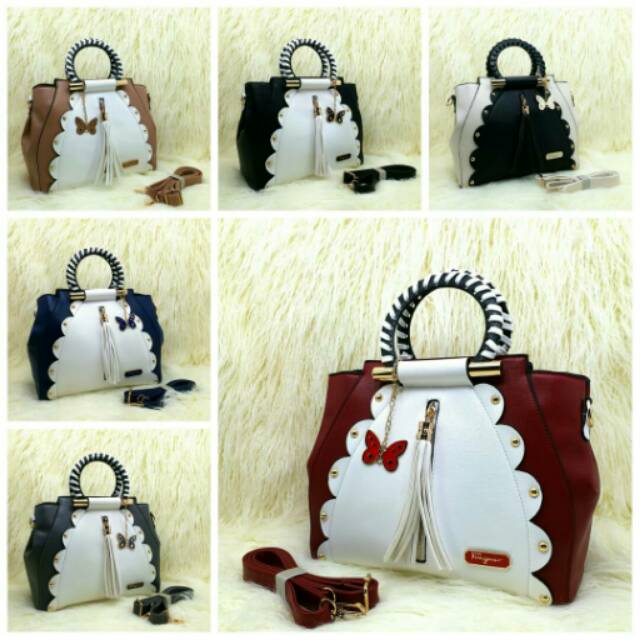 

W..Salvatore ferregamo #9609 Uk 30x12x28 H