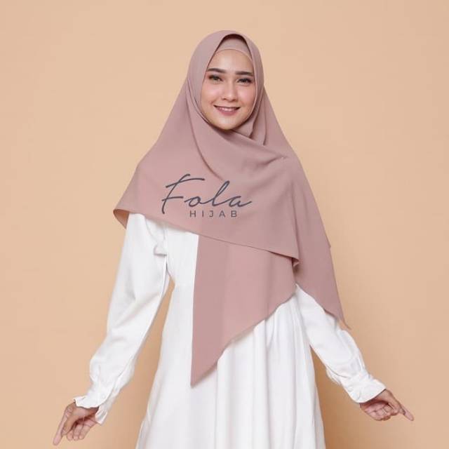 PROMO TERBATAS Segitiga Instan / Jilbab Segitiga Instant Polos - Hitam