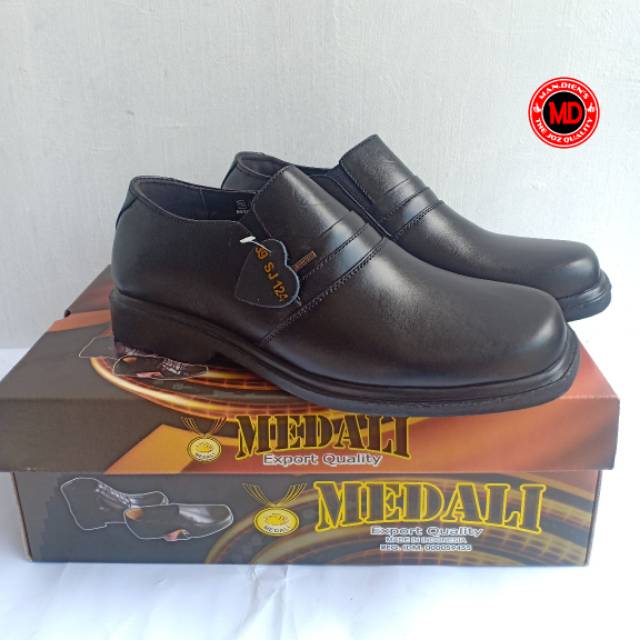 Mandiens SJ.124 Sepatu Pantofel Pria Bahan Kulit Sapi Asli Original Medali Export Quality