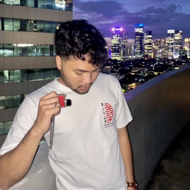 WHITE ENGINEER T-SHIRT