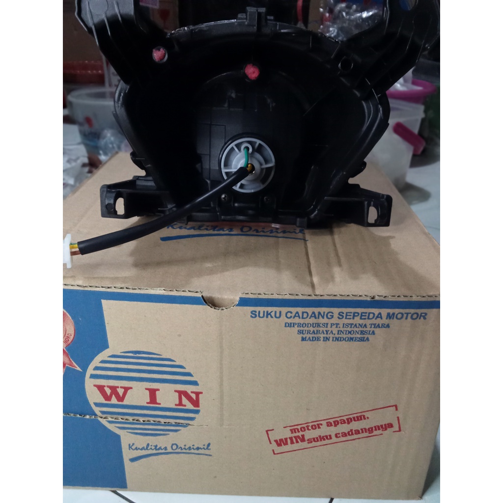 STOP LAMP ASSY LAMPU BELAKANG SCOOPY FI 2017