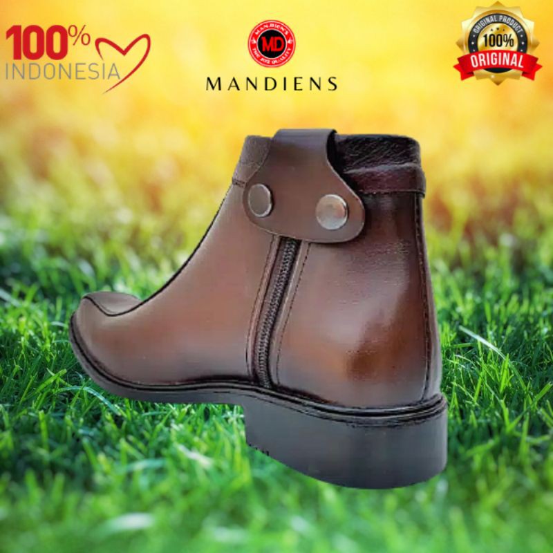 MANDIENS - Sepatu Boots Kulit Pria Medali BJ164 Coklat - Boot Kulit Asli Gaya Majapahit untuk Kerja