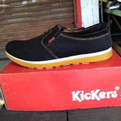 Sepatu Slip-on / #sneakers Full levis hitam