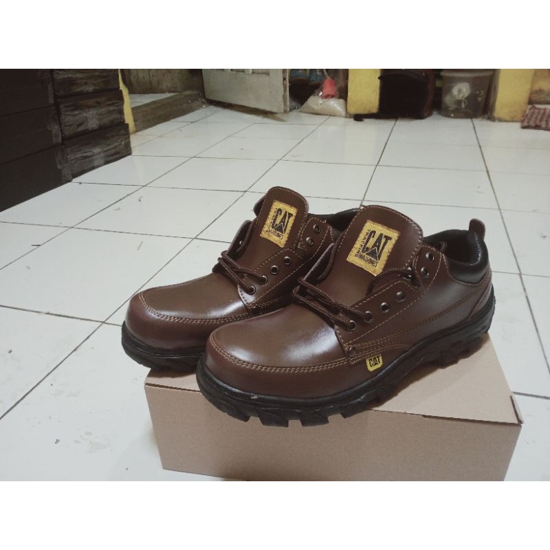 sepatu C4t low safety ujung besi bisa untuk kerja kantoran/lapangan!!