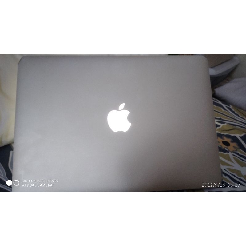 laptop murah apple macbook air 13 inchi mid 2011 4gb ram 128gb ssd