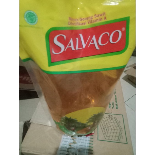 Minyak goreng SALVACO 2L