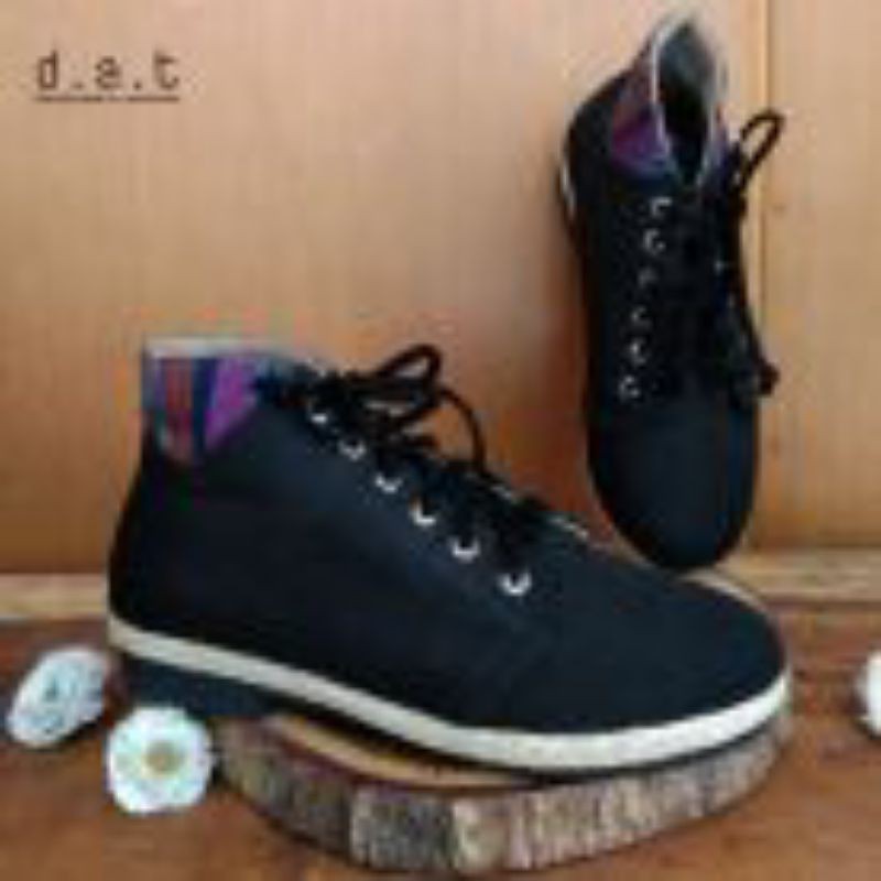 SALE SIZE 35 Bima Boot Canvas Black by dat
