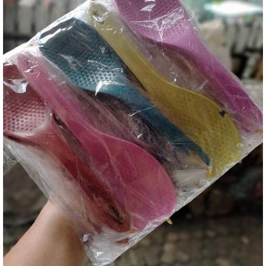 SOUVENIR PERNIKAHAN CENTONG NASI KEMAS PLASTIK. ISI 100PCS