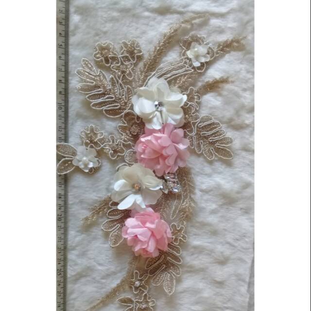 Aplikasi baju/hiasan tempel