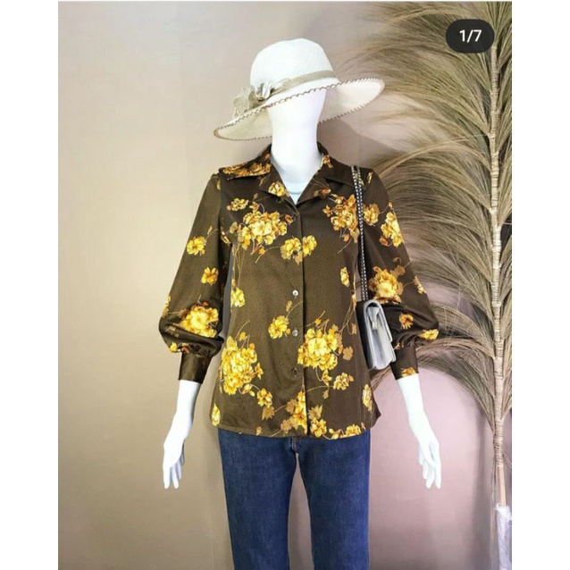 blouse vintage bunga