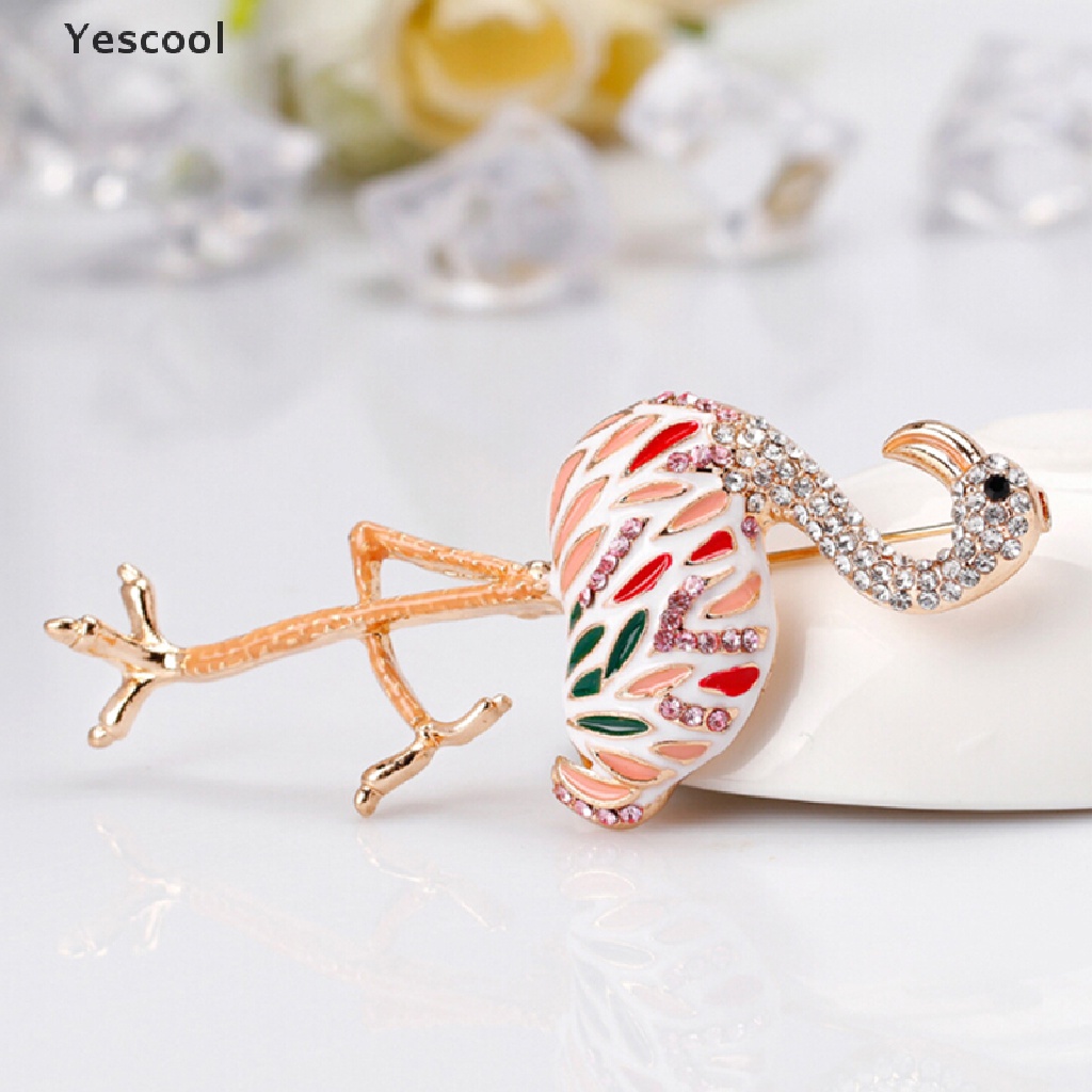 Yesbros Pin Enamel Bentuk Flamingo Aksen Berlian Imitasi Untuk Hadiah Pernikahan