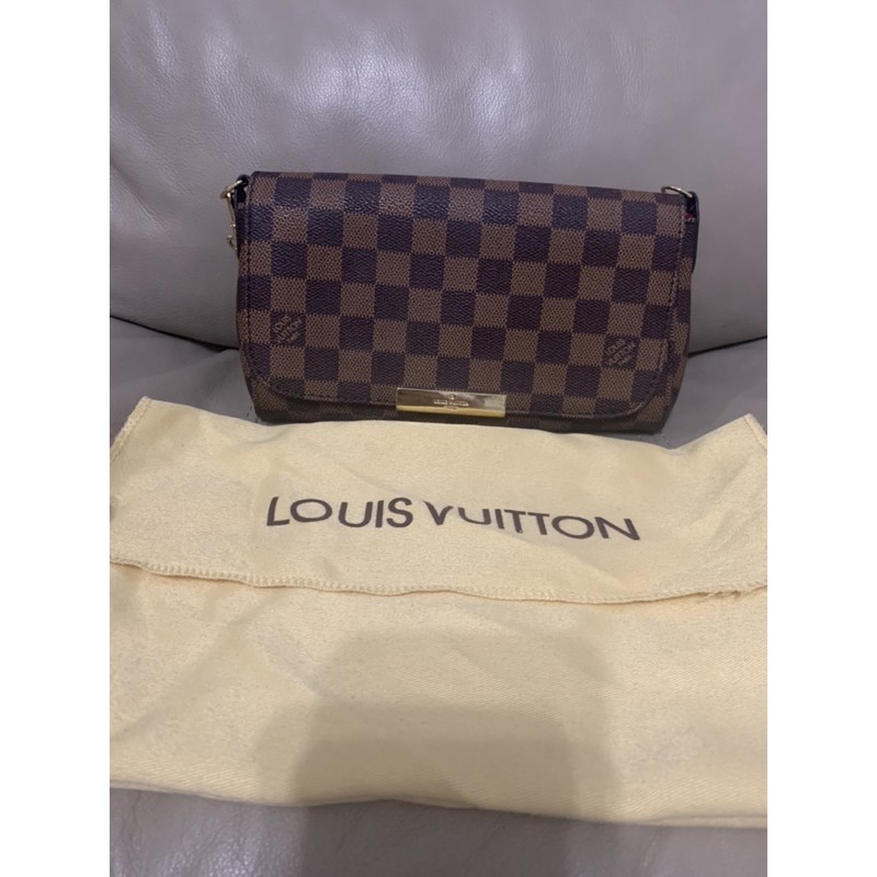 Preloved MULUS tas Clutch LV favorite branded bag