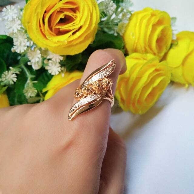 Cincin lapis emas model bunga palembang
