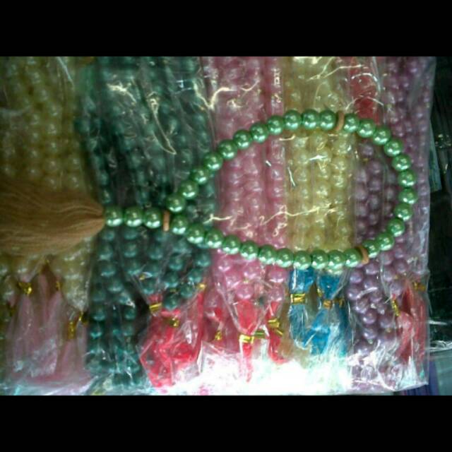 Tasbih mutiara besar