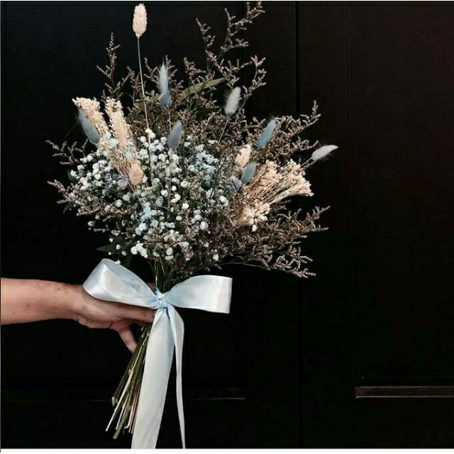 Hand bouqet  -  Bouquet dried flower  - buket bunga kering - bunga wisuda  - hadiah ultah