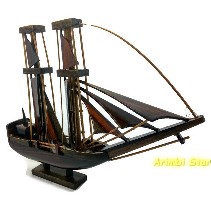 Miniatur Kayu - Kapal SS K