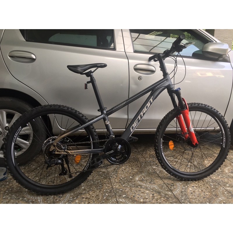 SEPEDA UNITED DETROIT SV 24”