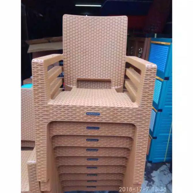 Kursi Plastik Napoli (Big 8R3 Arm) Tresshop_