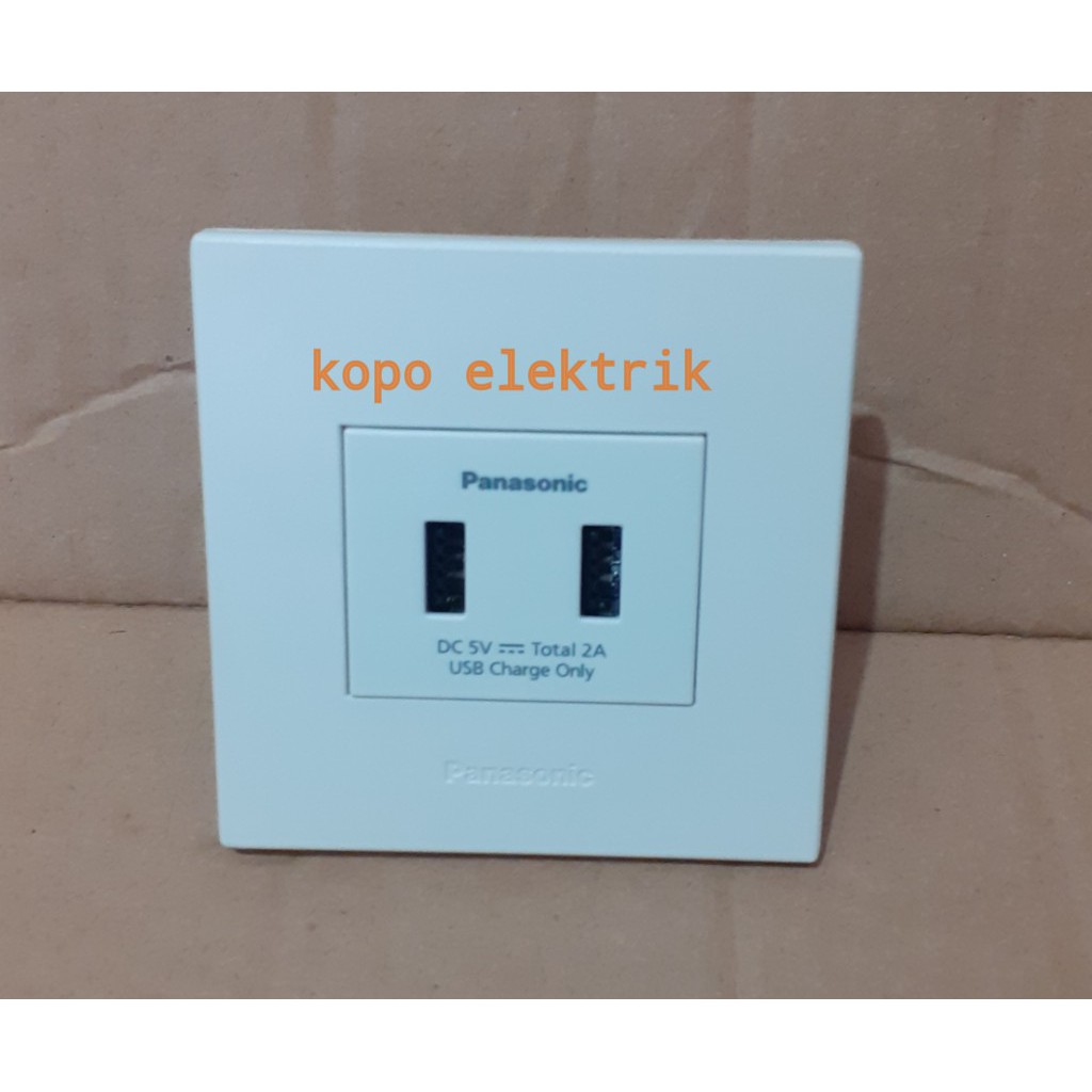 Panasonic Soket USB / Charger USB Style White