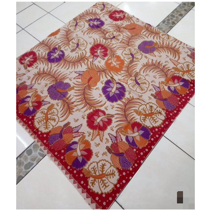 Kain katun Batik kota Solo motif Bunga sepatu merah