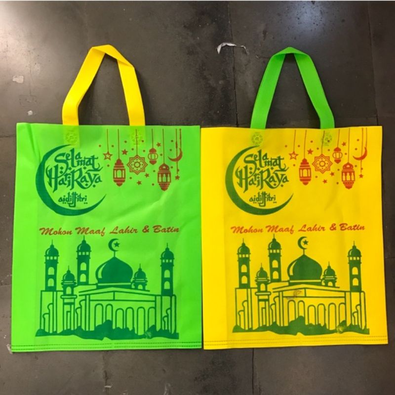 

Tas Spundbond Idul Fitri 30x40 Tas Kain Goodie Bag Parcel