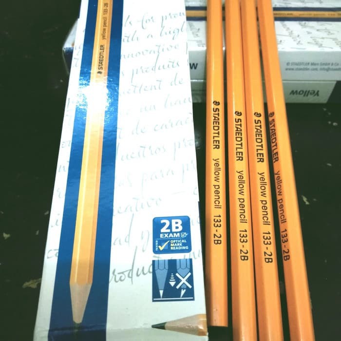

Pensil 2b staedtler yellow