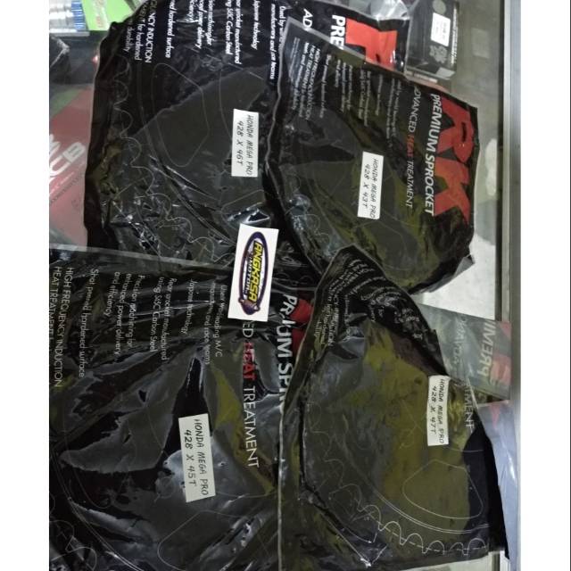 Gear belakang rk takasago megapro,sonic,supragtr,cb150r,cbr150 428-43,45,46,47T