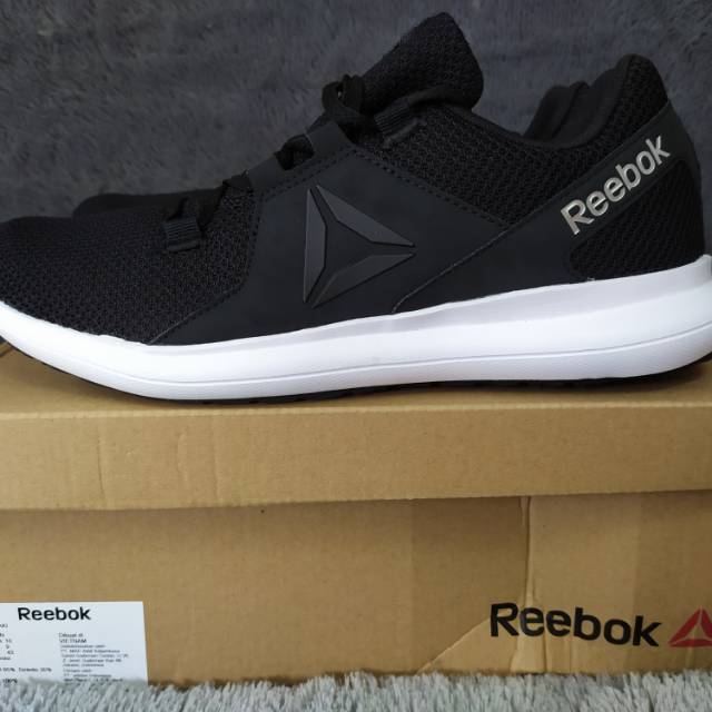 Sepatu pria reebok energylux driftium