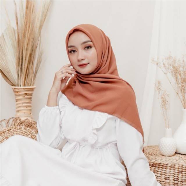 [ COD ] Bella Square Warna  Random Hijab Segiempat polos